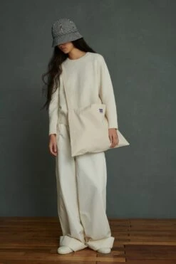 Soeur MAXI TOTE BAG 10 Soeur MAXI TOTE BAG -Boutique Mode Soeur 07 010 ENVIE1 VAGABOND ALEX POTTI1 TOTEBAG1 0082